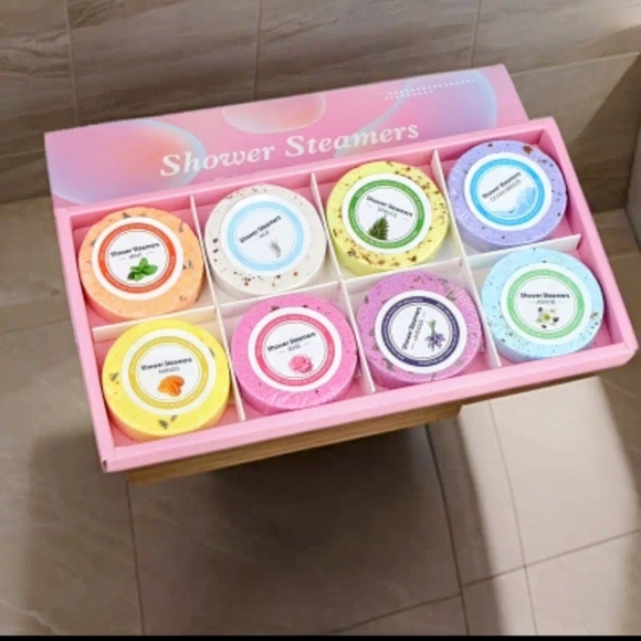 Fizzers set Other - NWT 🥰🚿SHOWER STEAMERS 8 PC GIFT BOX🚿🥰 $30 RETAIL 🎄🎁 $15!